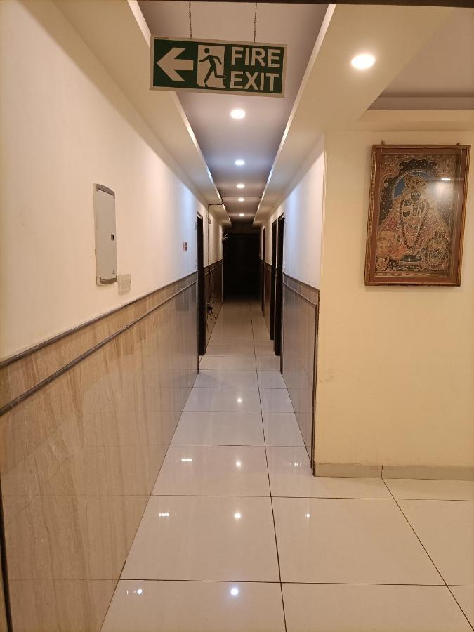 Hotel Aerotech Near Igi Airport นิวเดลี ภายนอก รูปภาพ